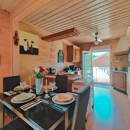 Шале Poirie - Jacuzzi, Sauna Et Terrasse De Reve Dommartin-les-Remiremont